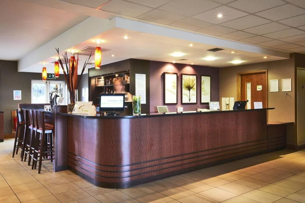 Premier Inn Glasgow Braehead Экстерьер фото
