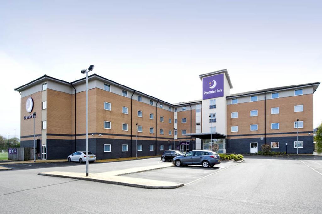 Premier Inn Glasgow Braehead Экстерьер фото
