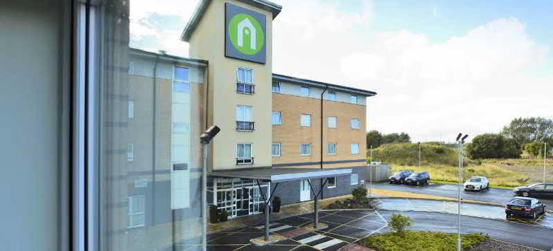 Premier Inn Glasgow Braehead Экстерьер фото